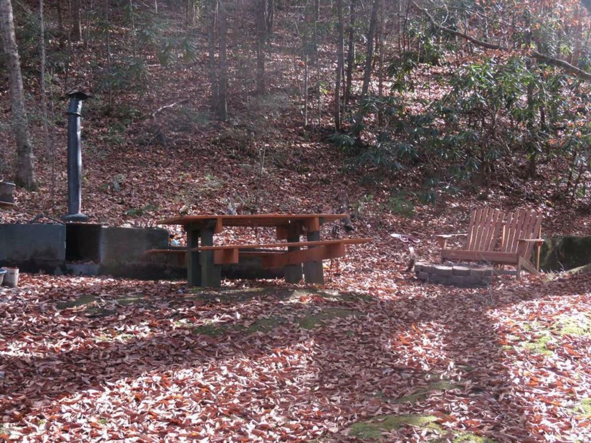 Cozy Creek Cabin Pigeon Forge Exterior photo