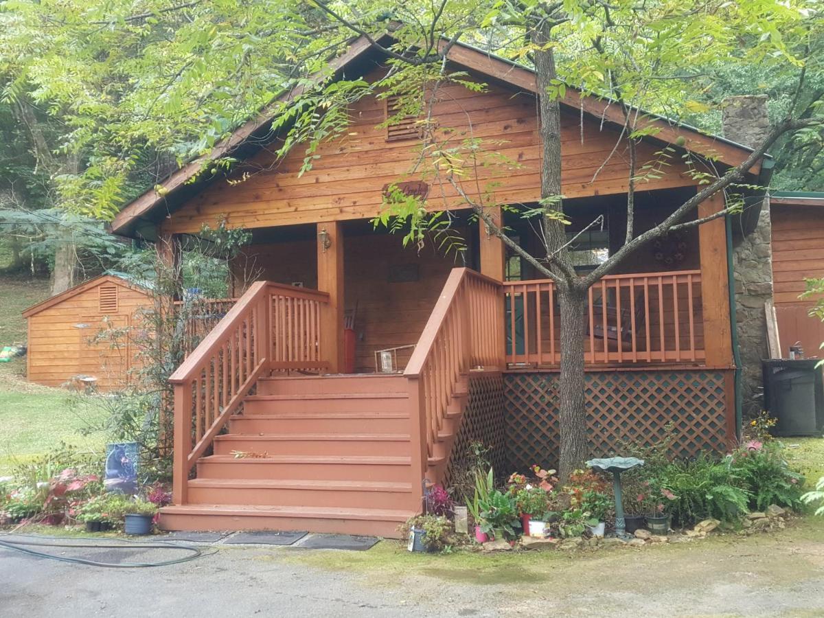 Cozy Creek Cabin Pigeon Forge Exterior photo
